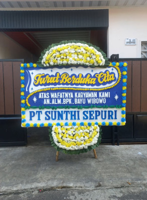 Papan Bunga Duka di Cilamajang